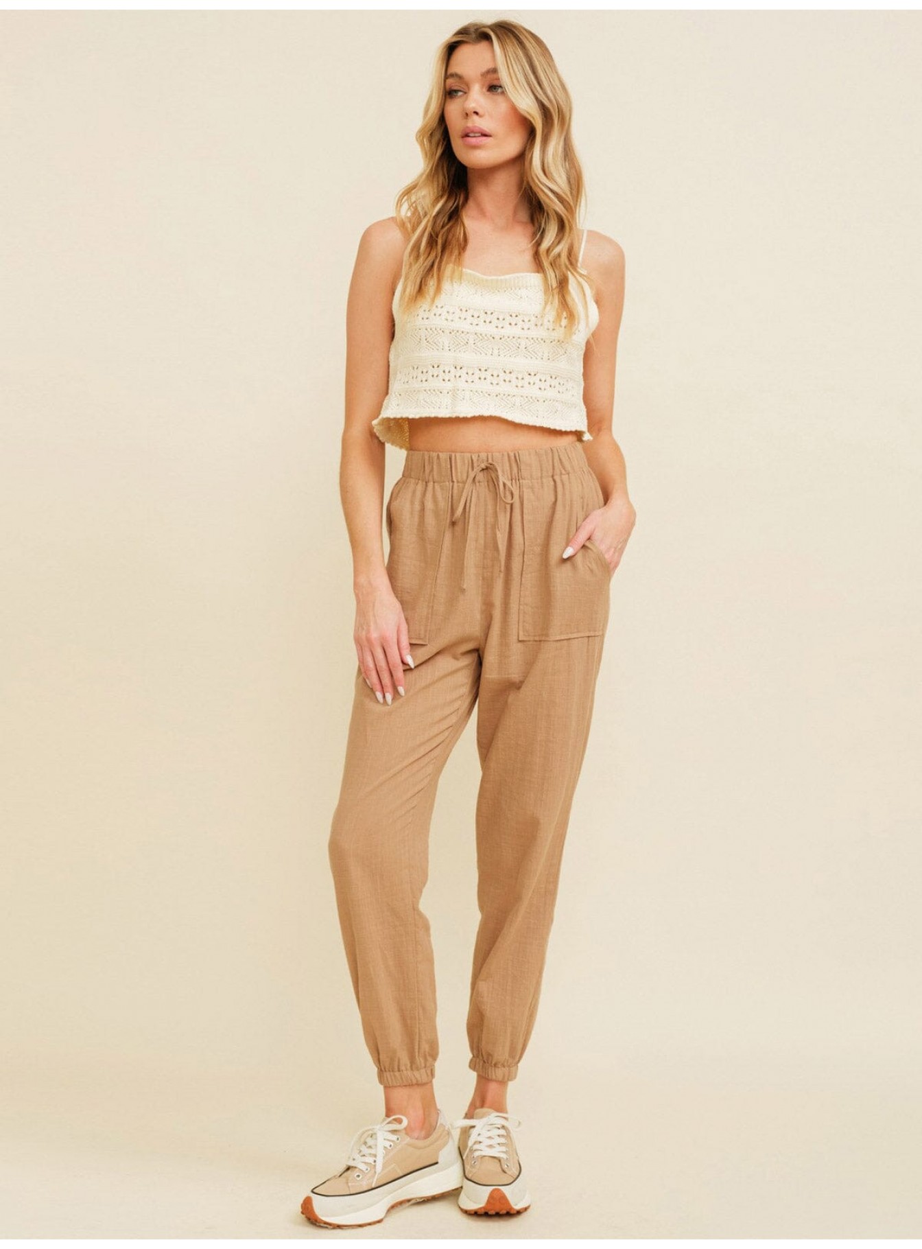 WOMEN'S SLEEVELESS KNIT CROP TANK TOP WOMEN'S SLEEVELESS KNIT CROP TANK TOP