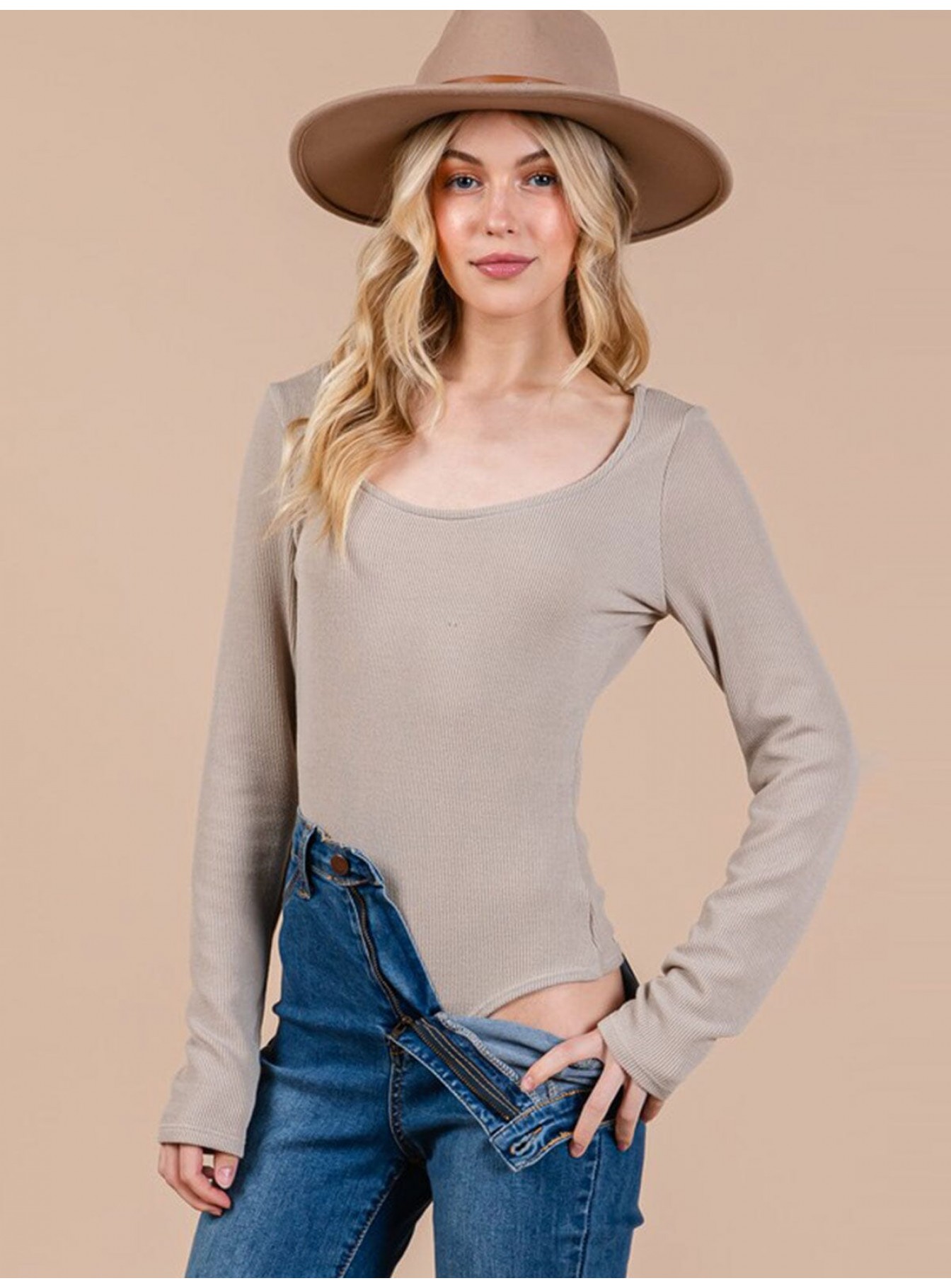 WOMEN'S LONG SLEEVE ROUND NECK RIBBED BODYSUIT