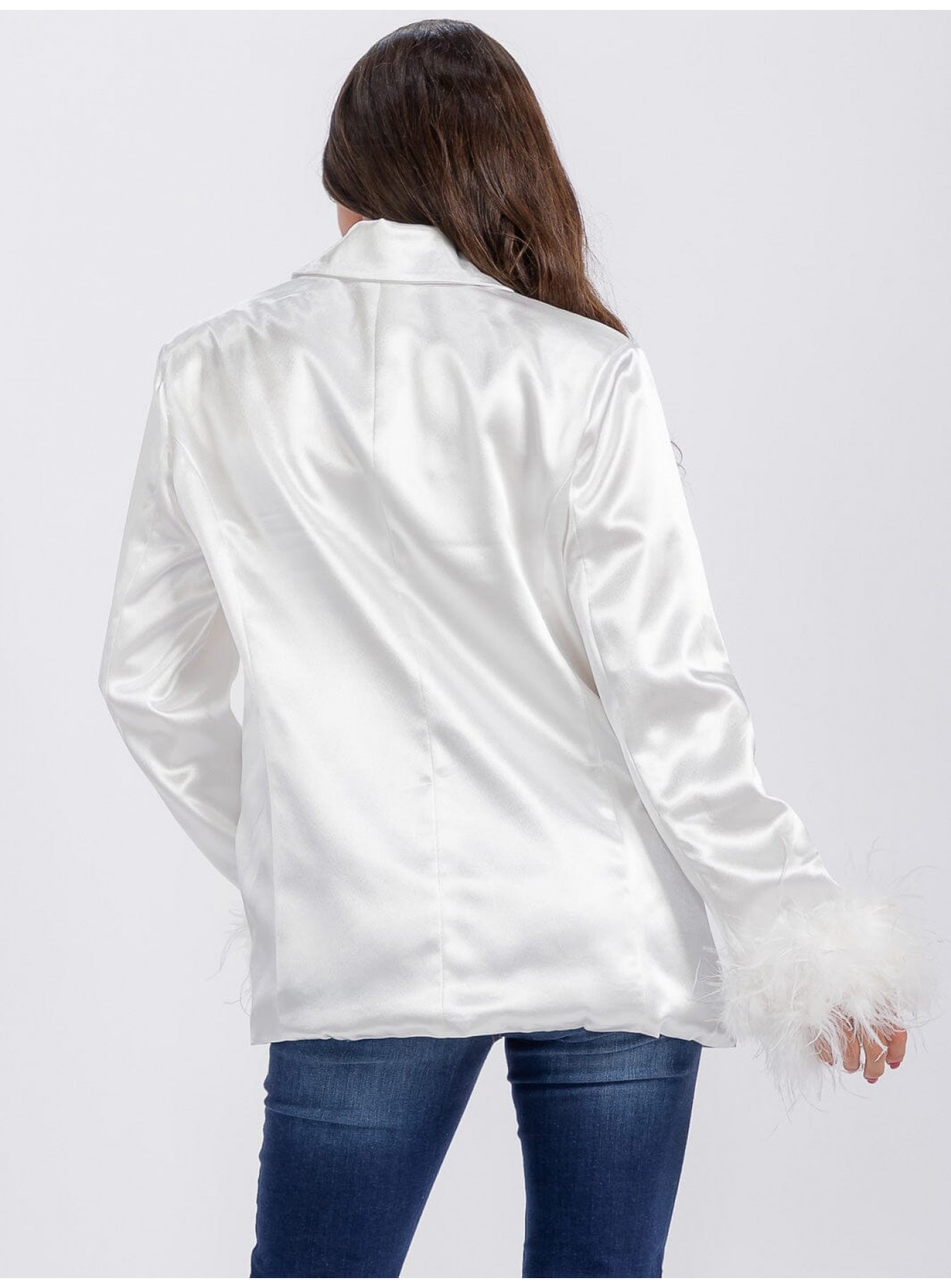 WOMEN'S LONG SLEEVE BUTTON CLOSURE FRONT POCKETS FEATHER DETAILED BLAZER WOMEN'S LONG SLEEVE BUTTON CLOSURE FRONT POCKETS FEATHER DETAILED BLAZER