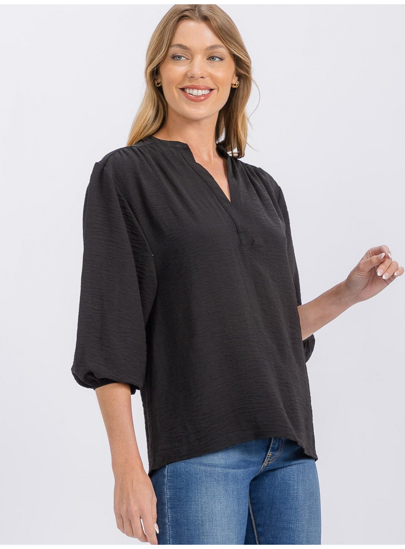WOMEN'S 3/4 SLEEVE V-NECK HIGH-LOW BLOUS...