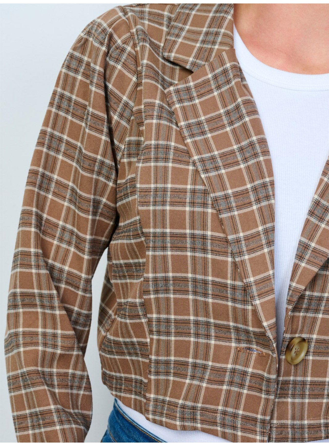 WOMEN'S LONG SLEEVE BUTTON CLOSURE PLAID CROP BLAZER