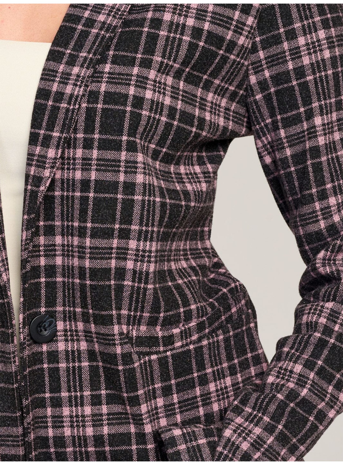 WOMEN'S LONG SLEEVE BUTTON CLOSURE POCKETS PLAID BLAZER WOMEN'S LONG SLEEVE BUTTON CLOSURE POCKETS PLAID BLAZER