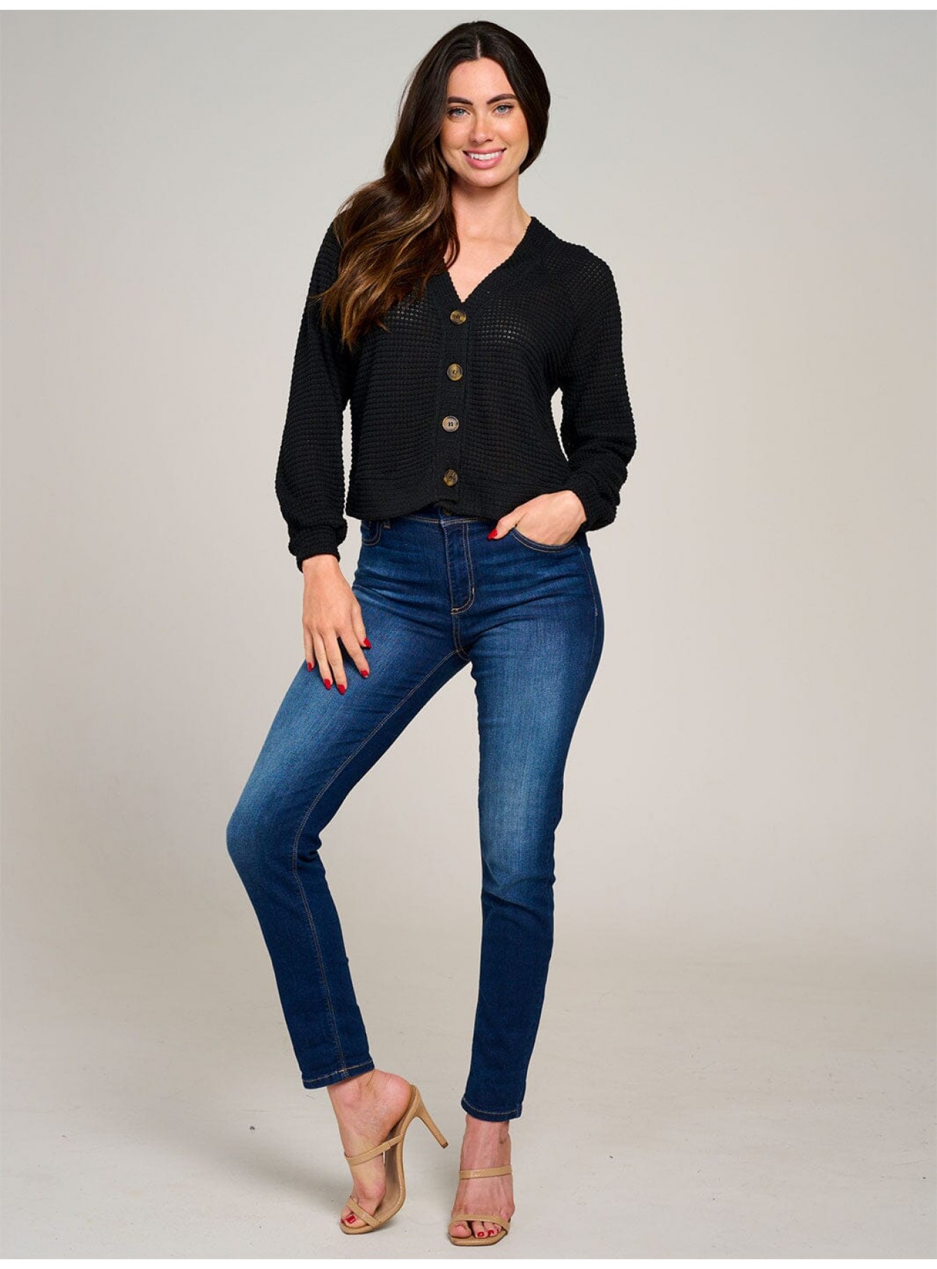WOMEN'S LONG SLEEVE V-NECK BUTTON CLOSUR...