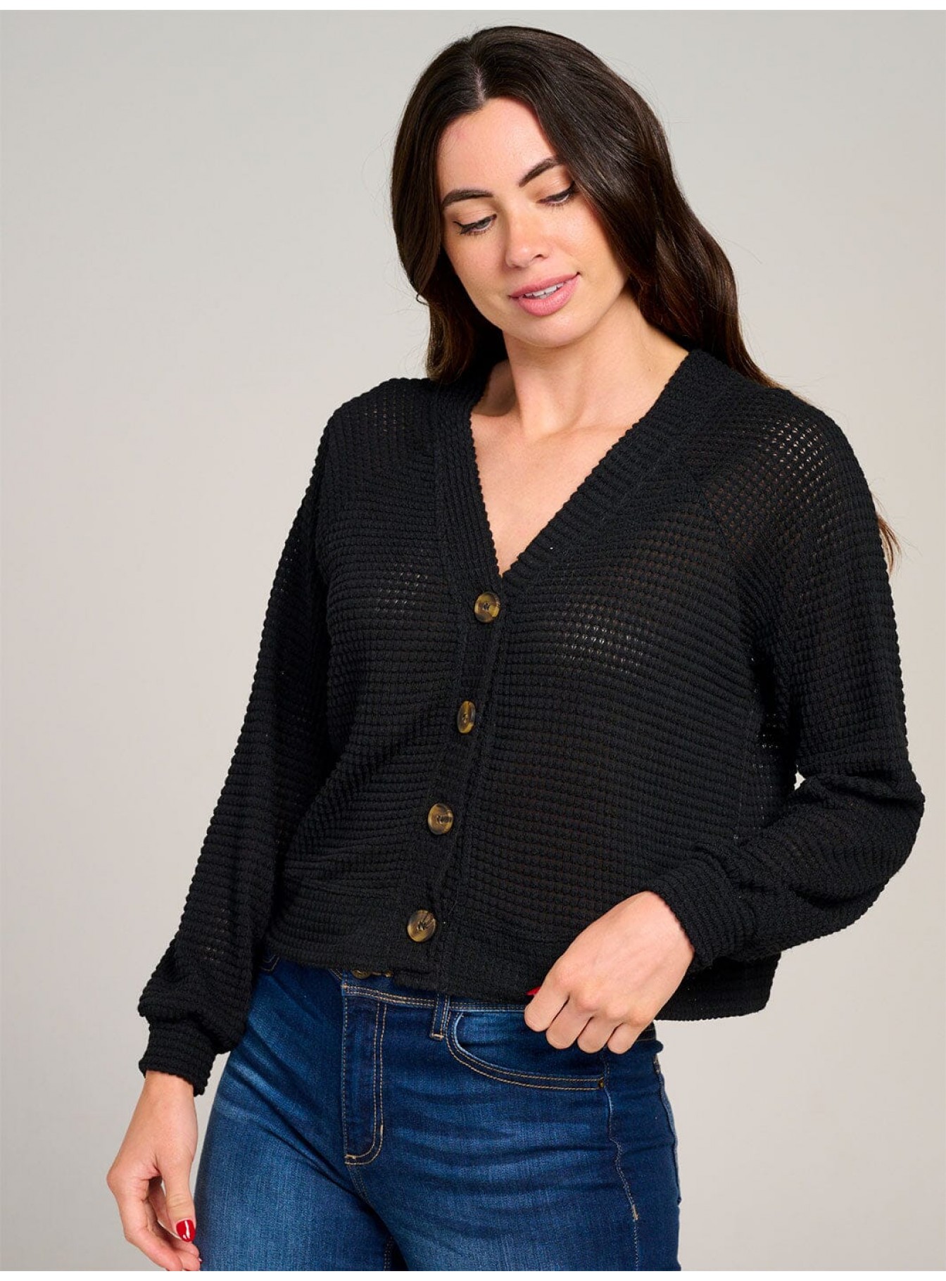 WOMEN'S LONG SLEEVE V-NECK BUTTON CLOSURE KNIT TOP WOMEN'S LONG SLEEVE V-NECK BUTTON CLOSURE KNIT TOP