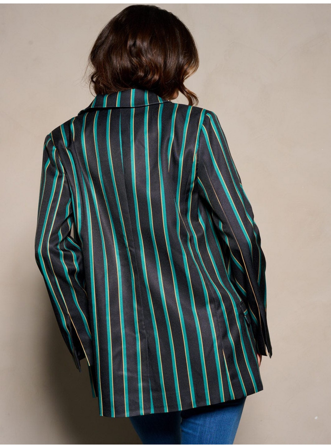 WOMEN'S LONG SLEEVE BUTTON CLOSURE STRIPES COLORBLOCK BLAZER WOMEN'S LONG SLEEVE BUTTON CLOSURE STRIPES COLORBLOCK BLAZER