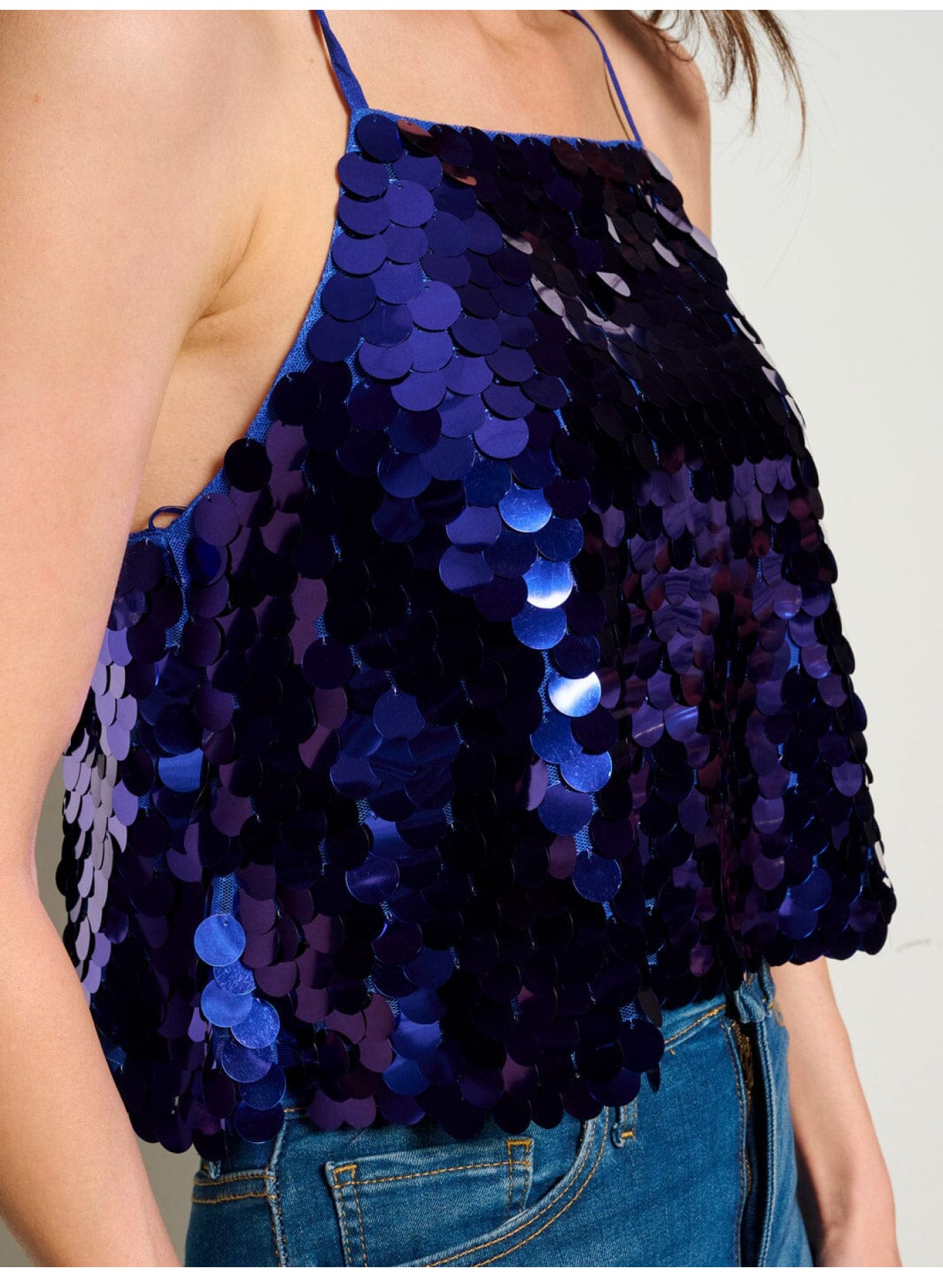 WOMEN'S SLEEVELESS OPEN BACK SEQUINS TANK TOP WOMEN'S SLEEVELESS OPEN BACK SEQUINS TANK TOP