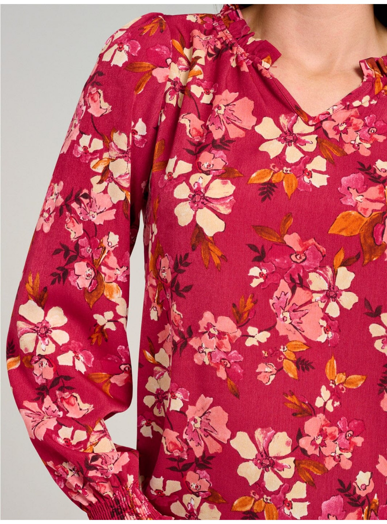 WOMEN'S LONG SLEEVE V-NECK RUFFLE HIGH-LOW FLORAL BLOUSE WOMEN'S LONG SLEEVE V-NECK RUFFLE HIGH-LOW FLORAL BLOUSE