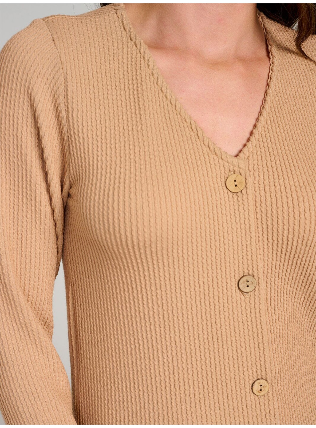 WOMEN'S LONG SLEEVE BUTTON CLOSURE RIBBED TOP WOMEN'S LONG SLEEVE BUTTON CLOSURE RIBBED TOP