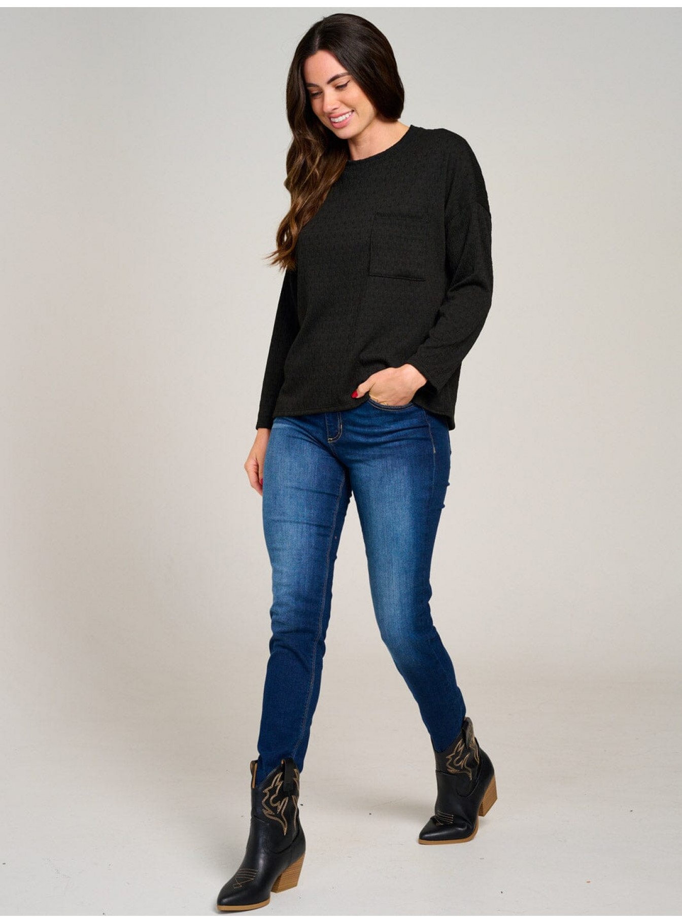 WOMEN'S LONG SLEEVE FRONT POCKET DETAILED BLOUSE