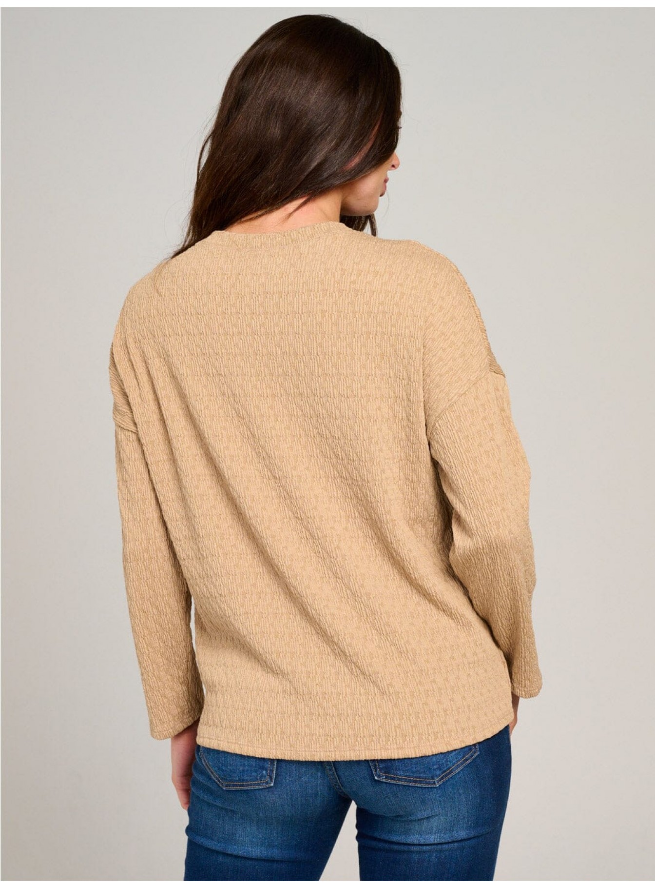 WOMEN'S LONG SLEEVE FRONT POCKET DETAILED BLOUSE