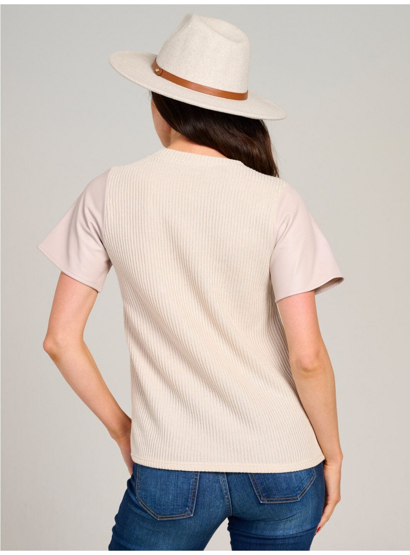 WOMEN'S SHORT SLEEVE KNIT CONTRAST PU PLEATHER BLOUSE