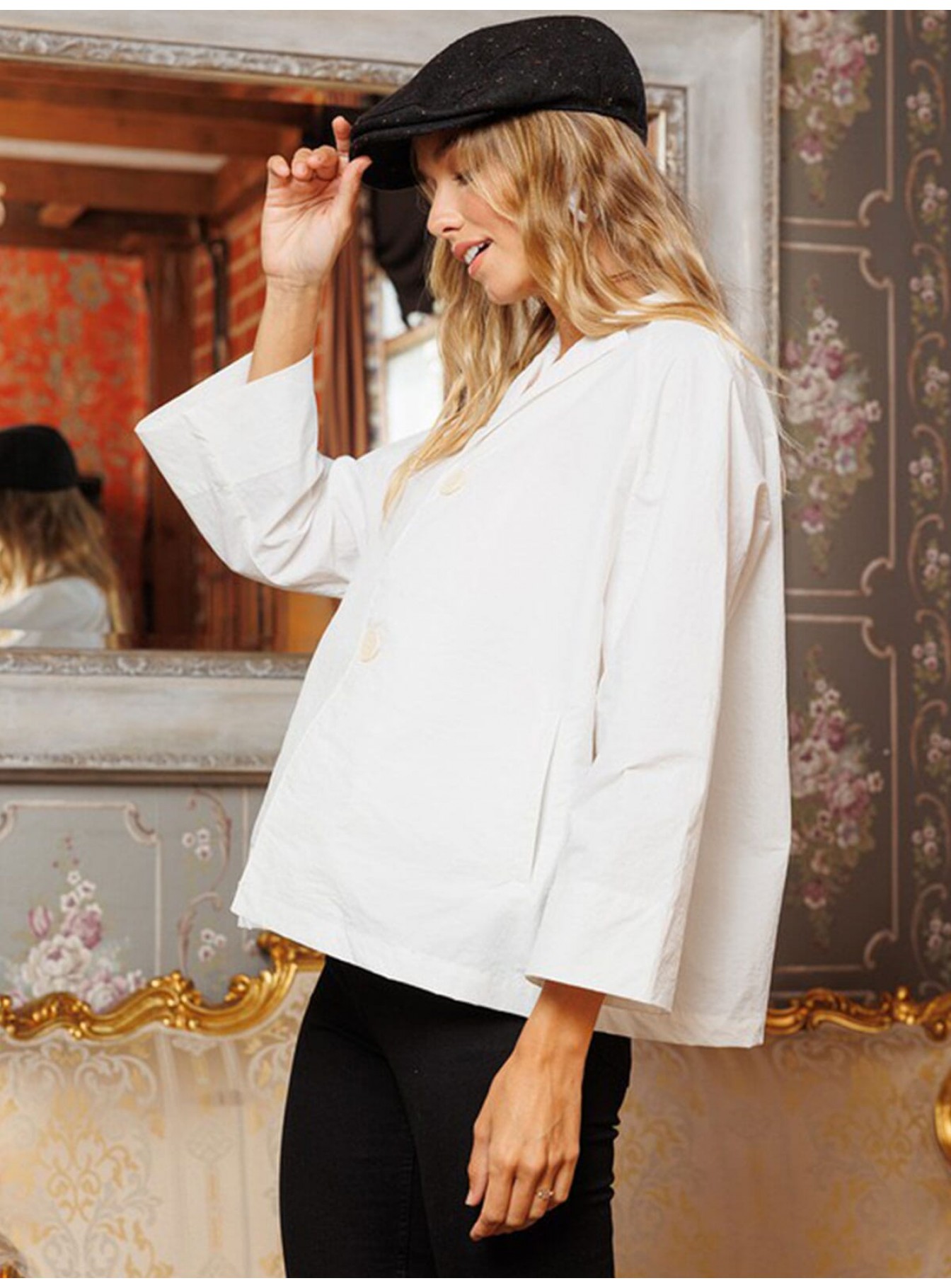 WOMEN'S LONG SLEEVE BUTTON CLOSURE FRONT POCKETS BLAZER