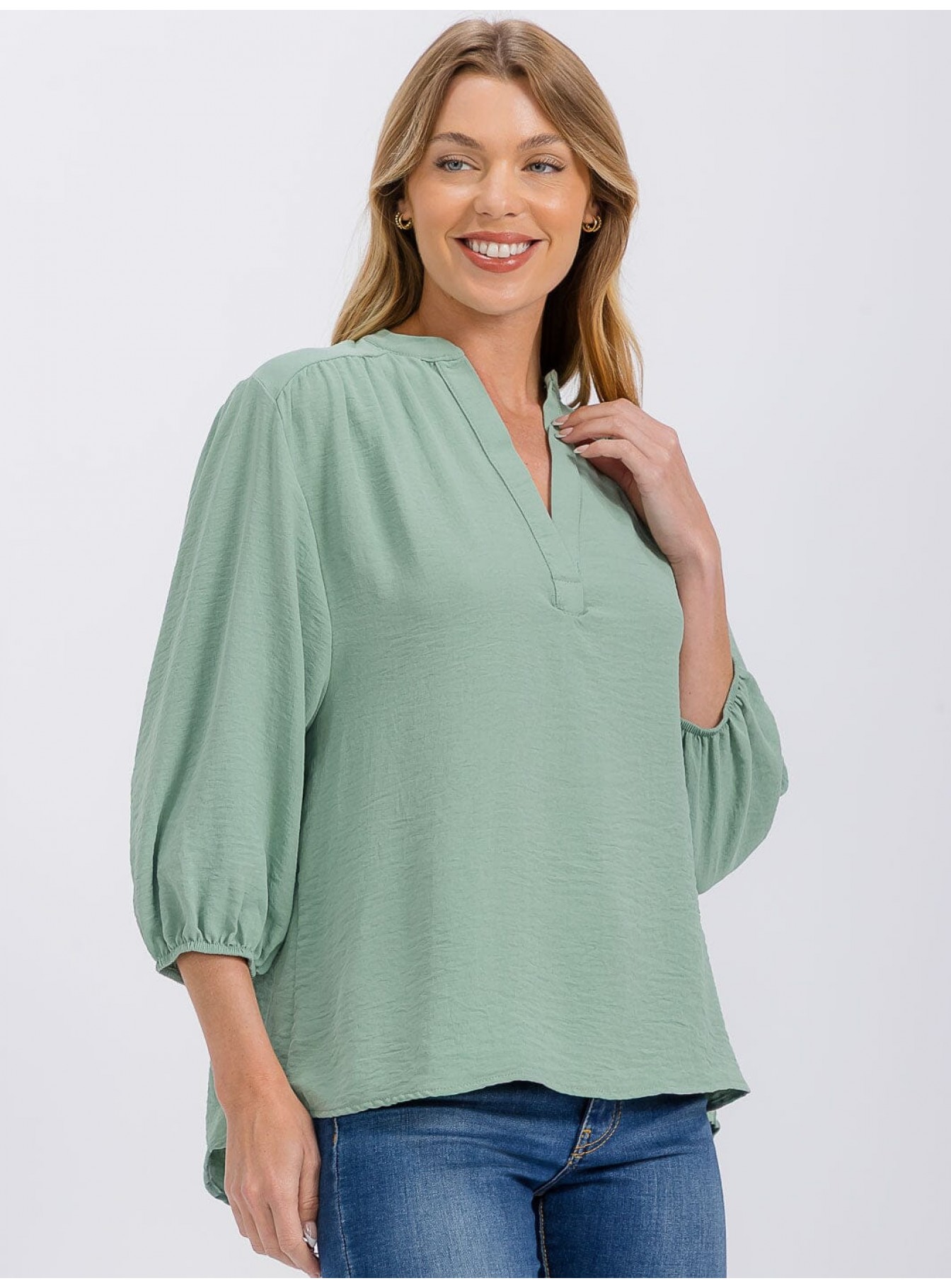 WOMEN'S 3/4 SLEEVE V-NECK HIGH-LOW BLOUSE WOMEN'S 3/4 SLEEVE V-NECK HIGH-LOW BLOUSE