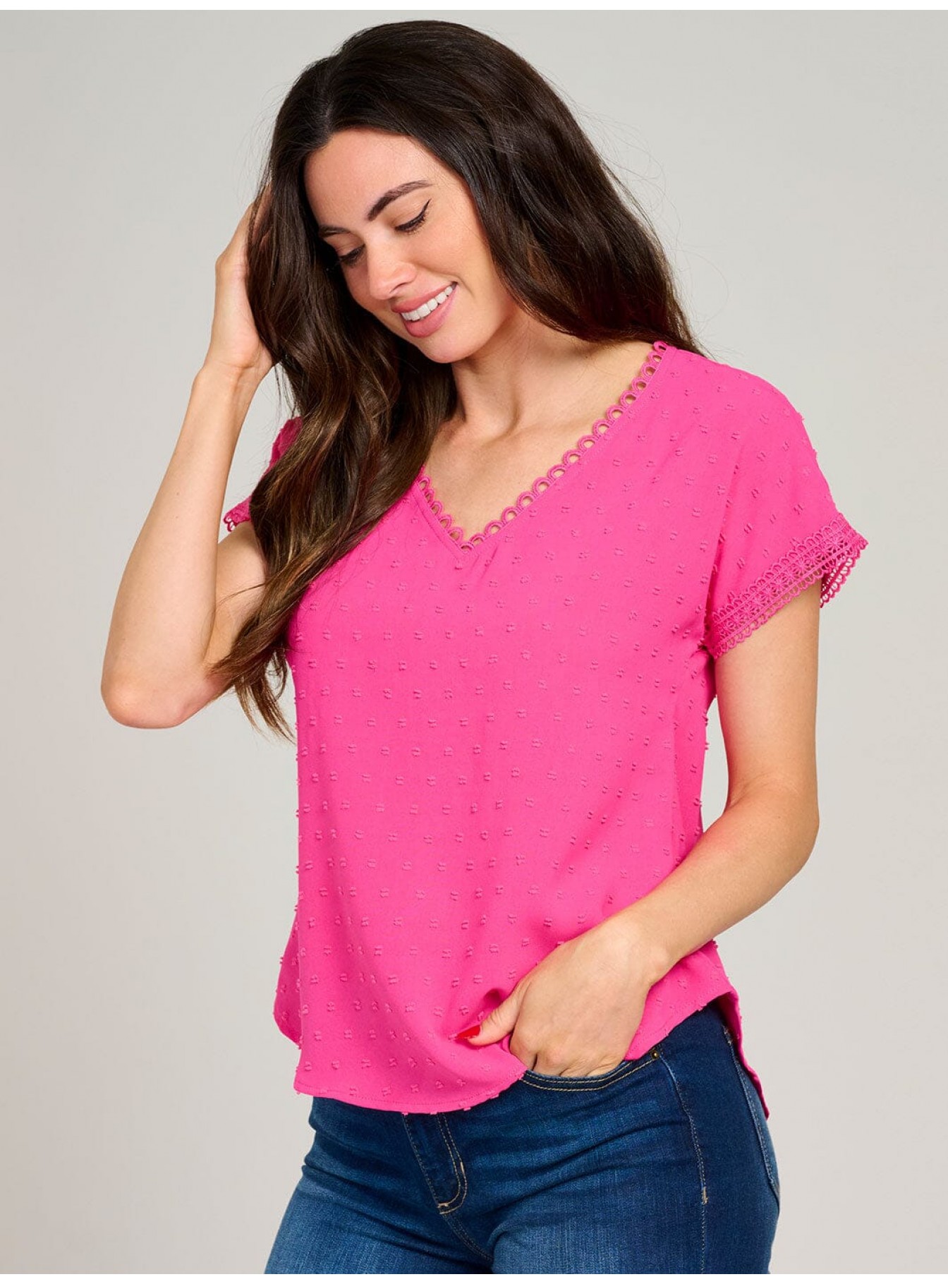 WOMEN'S SHORT SLEEVE V-NECK SWISS BACK DETAILED BLOUSE