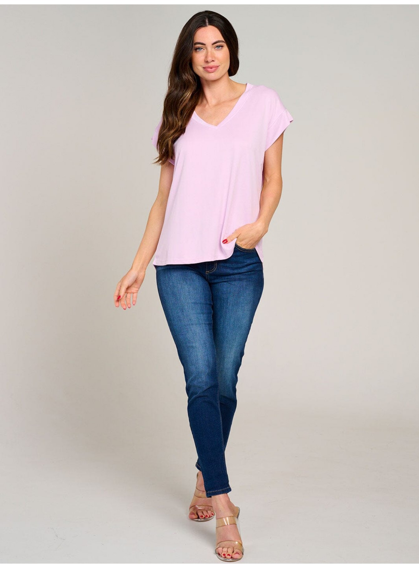 WOMEN'S SHORT SLEEVE V-NECK SOLID TOP