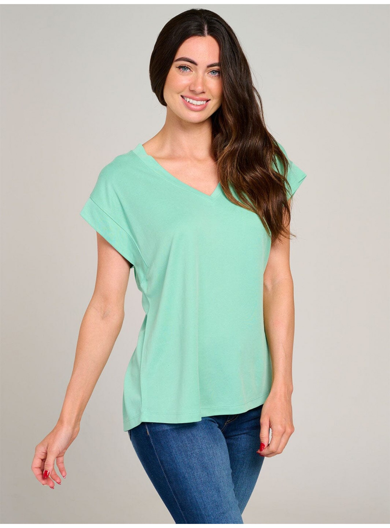 WOMEN'S SHORT SLEEVE V-NECK SOLID TOP