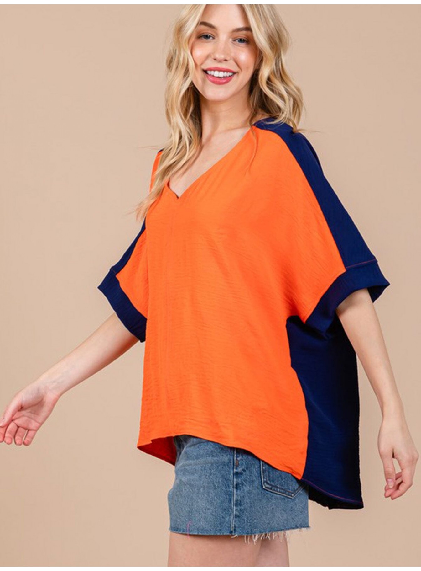 WOMEN'S SHORT SLEEVE V-NECK COLORBLOCK TUNIC HIGH-LOW TOP