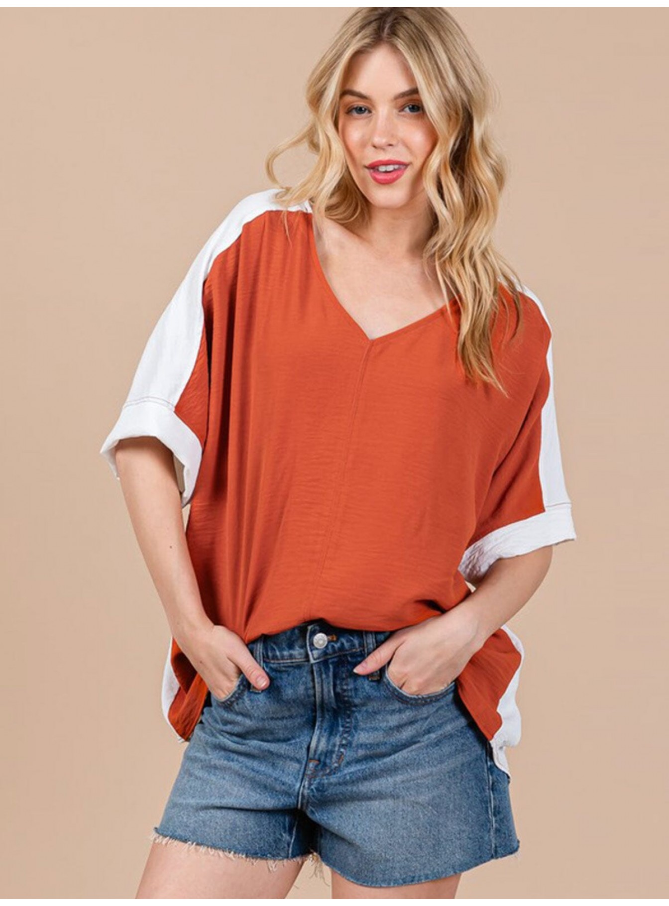 WOMEN'S SHORT SLEEVE V-NECK COLORBLOCK TUNIC HIGH-LOW TOP