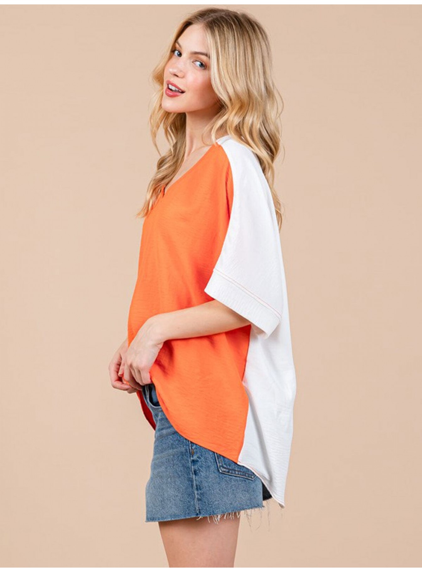 WOMEN'S SHORT SLEEVE V-NECK COLORBLOCK TUNIC HIGH-LOW TOP