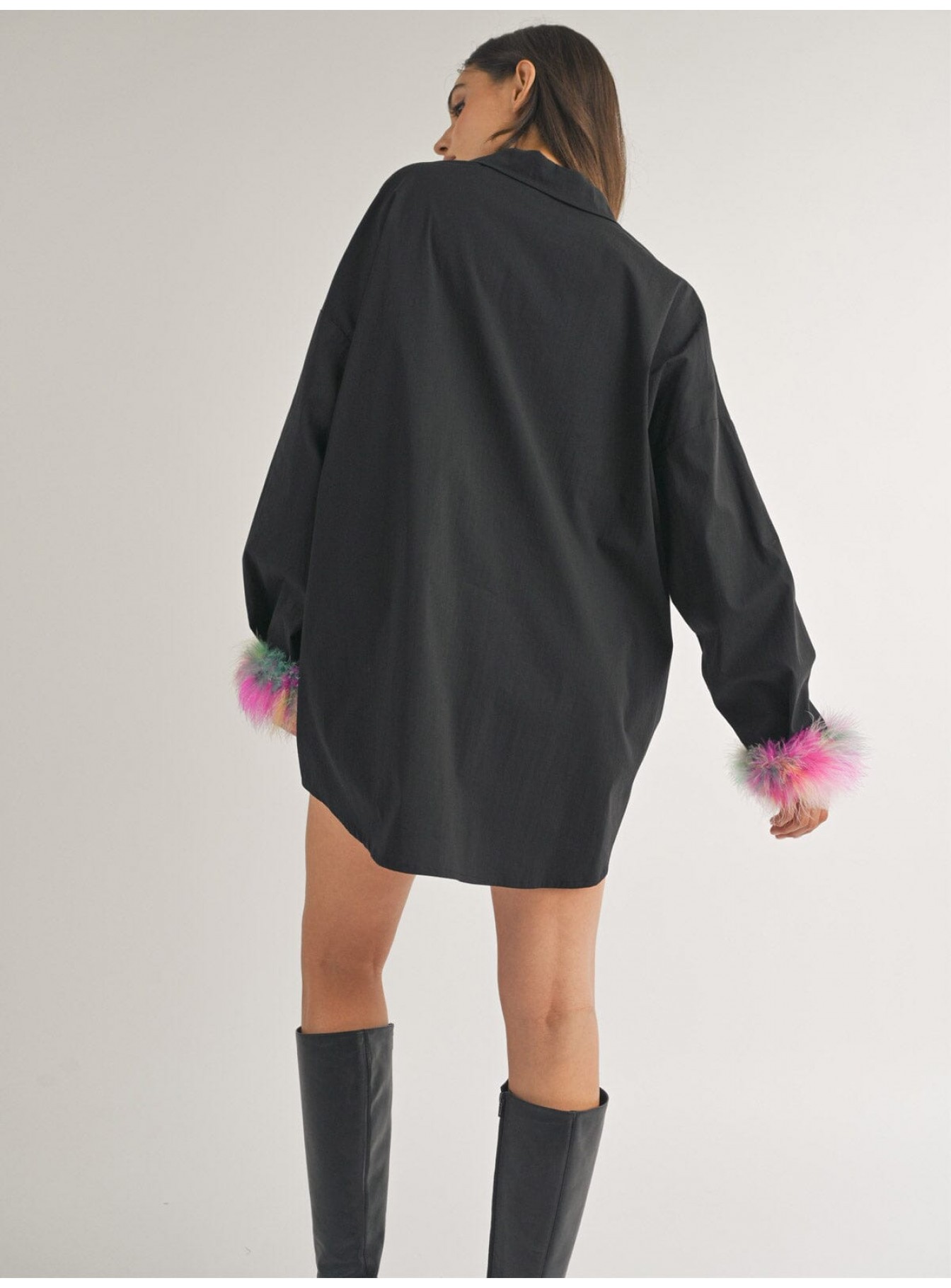 WOMEN'S LONG DETAILED SLEEVE BUTTON UP OVERSIZED SHIRT WOMEN'S LONG DETAILED SLEEVE BUTTON UP OVERSIZED SHIRT